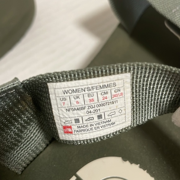 The North Face Skeena
Sandals Agave Green
Women's Size 7 - Picture 6 of 6